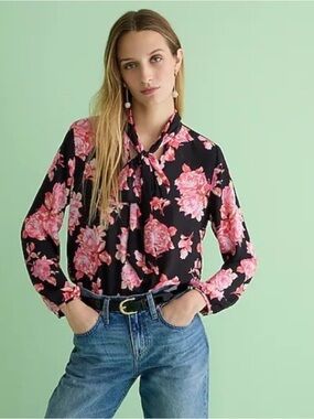 J Crew Floral Desk to Dinner Top❤️